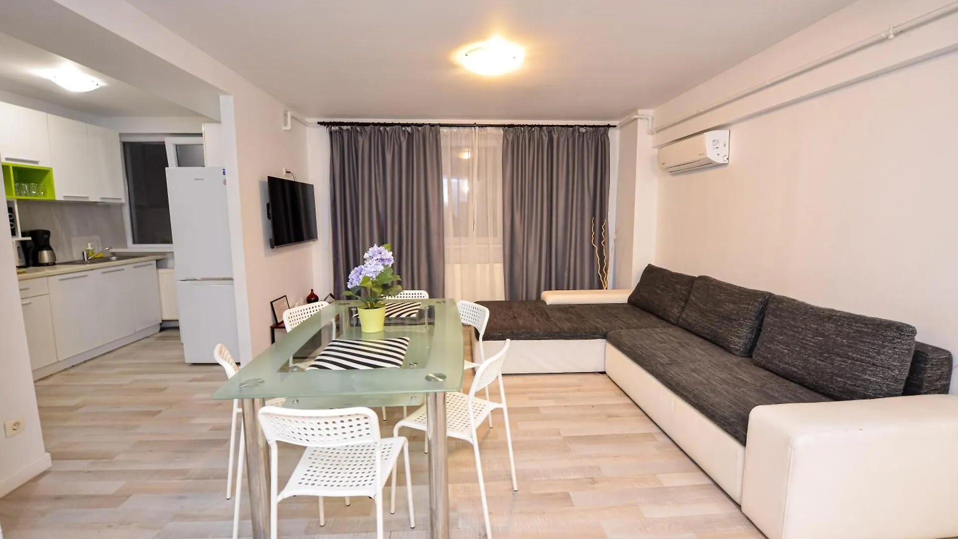 Dracula Adventure Tours Accommodation Bucarest