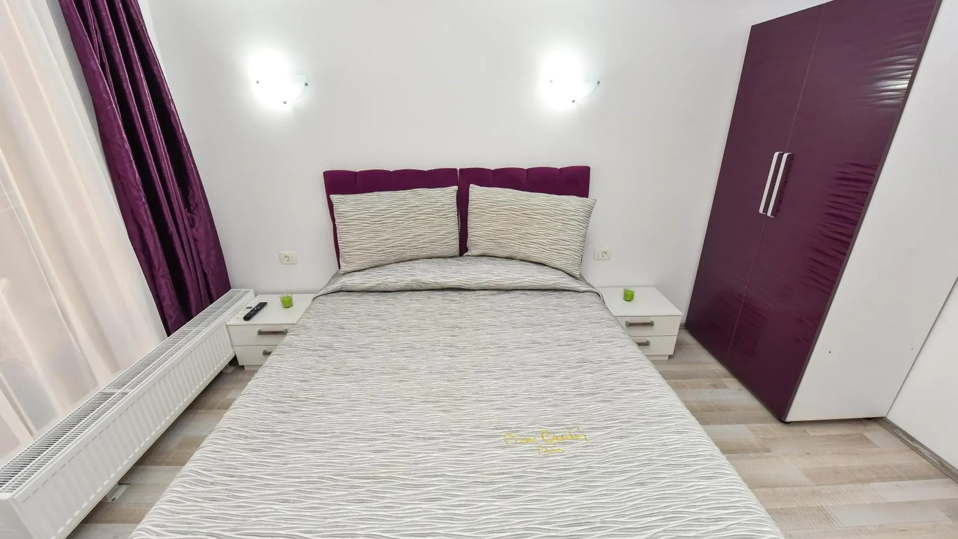 Dracula Adventure Tours Accommodation Bucarest 0*,